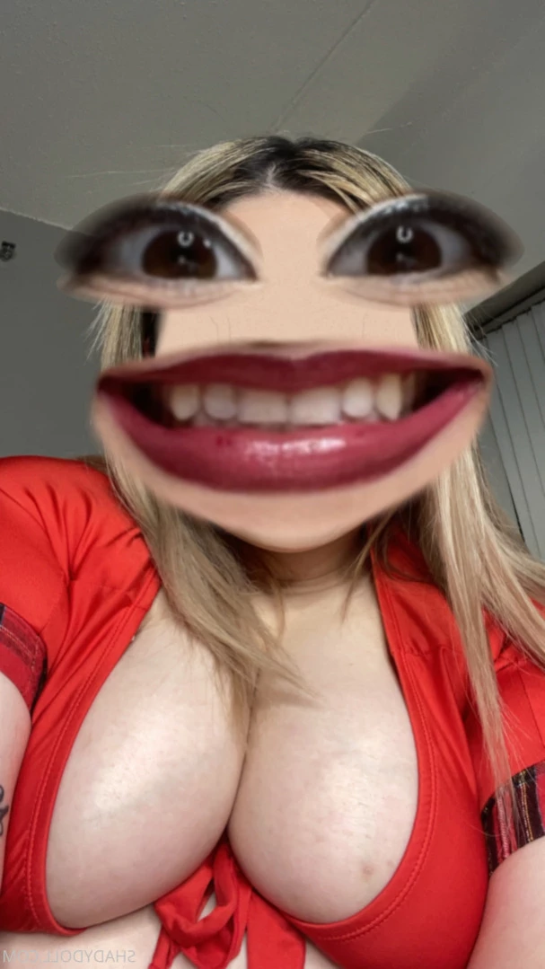 𝐋𝐚𝐭𝐢𝐧𝐚 𝐆𝐚𝐦𝐞𝐫 𝐧𝐞𝐞𝐝𝐬 𝐝*𝐜𝐤 🎮👸🏻💦 [ shadydoll ] Onlyfans leaked photo 15910063 on Hotleaks.tv