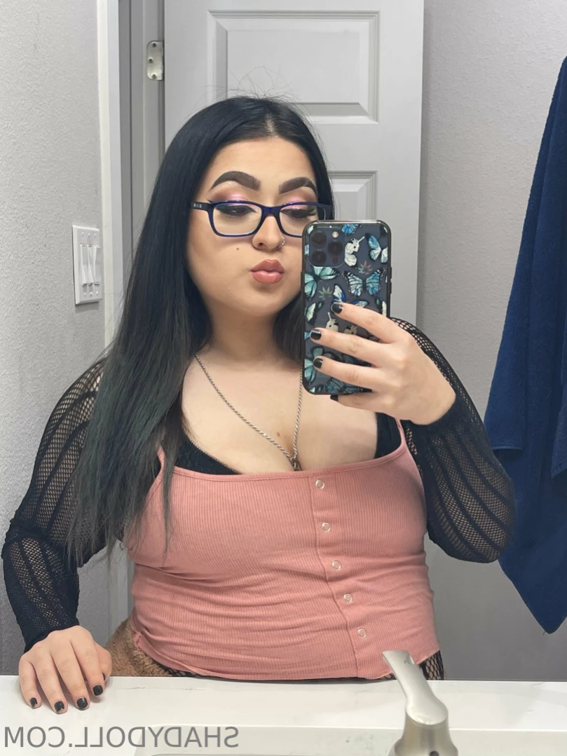 𝐋𝐚𝐭𝐢𝐧𝐚 𝐆𝐚𝐦𝐞𝐫 𝐧𝐞𝐞𝐝𝐬 𝐝*𝐜𝐤 🎮👸🏻💦 [ shadydoll ] Onlyfans leaked photo 15966043 on Hotleaks.tv