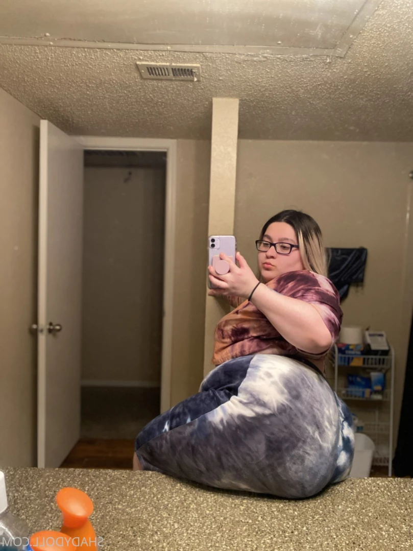 𝐋𝐚𝐭𝐢𝐧𝐚 𝐆𝐚𝐦𝐞𝐫 𝐧𝐞𝐞𝐝𝐬 𝐝*𝐜𝐤 🎮👸🏻💦 [ shadydoll ] Onlyfans leaked photo 16316140 on Hotleaks.tv