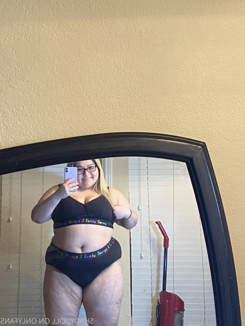 𝐋𝐚𝐭𝐢𝐧𝐚 𝐆𝐚𝐦𝐞𝐫 𝐧𝐞𝐞𝐝𝐬 𝐝*𝐜𝐤 🎮👸🏻💦 [ shadydoll ] Onlyfans leaked photo 16329001 on Hotleaks.tv