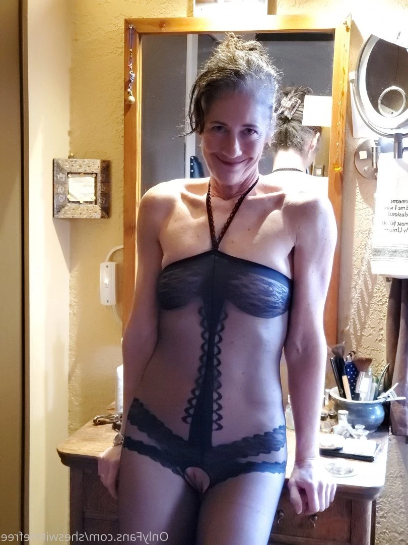 💥CLASSY HOT BABE - ALWAYS FREE 💥 [ sheswitmefree ] Onlyfans leaked photo 2786511 on Hotleaks.tv