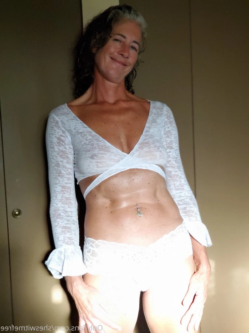 💥CLASSY HOT BABE - ALWAYS FREE 💥 [ sheswitmefree ] Onlyfans leaked photo 2788133 on Hotleaks.tv