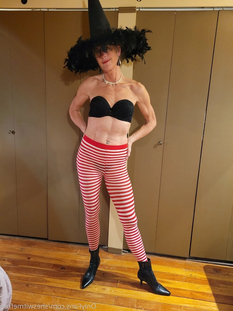 💥CLASSY HOT BABE - ALWAYS FREE 💥 [ sheswitmefree ] Onlyfans leaked photo 2791237 on Hotleaks.tv