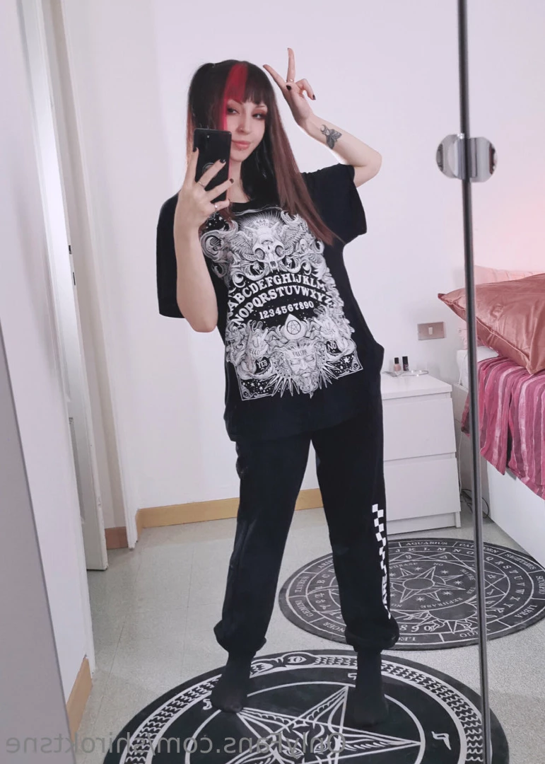 Shiro Kitsune [ shiroktsne ] Onlyfans leaked photo 9135399 on Hotleaks.tv