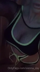 18284726