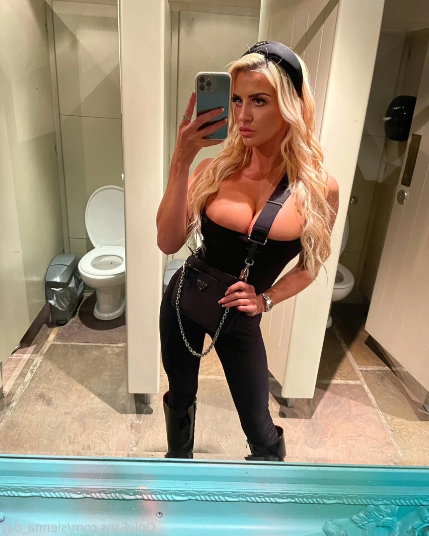 sienna_day Onlyfans leaked photo 5666971 on Hotleaks.tv