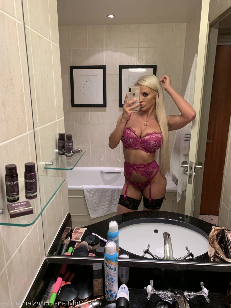 sienna_day Onlyfans leaked photo 5674259 on Hotleaks.tv