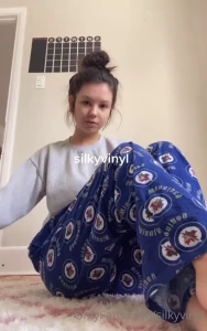 ✨ silkyvinyl ✨ [ silkyvinyl ] Onlyfans leaked video 4935173 on Hotleaks.tv