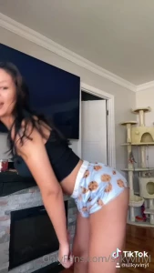 ✨ silkyvinyl ✨ [ silkyvinyl ] Onlyfans leaked video 10595775 on Hotleaks.tv