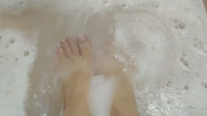 KiraGreen [ sisgreen ] Onlyfans leaked video 18284379 on Hotleaks.tv