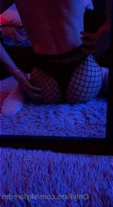 skylaredm Onlyfans leaked video 4585774 on Hotleaks.tv