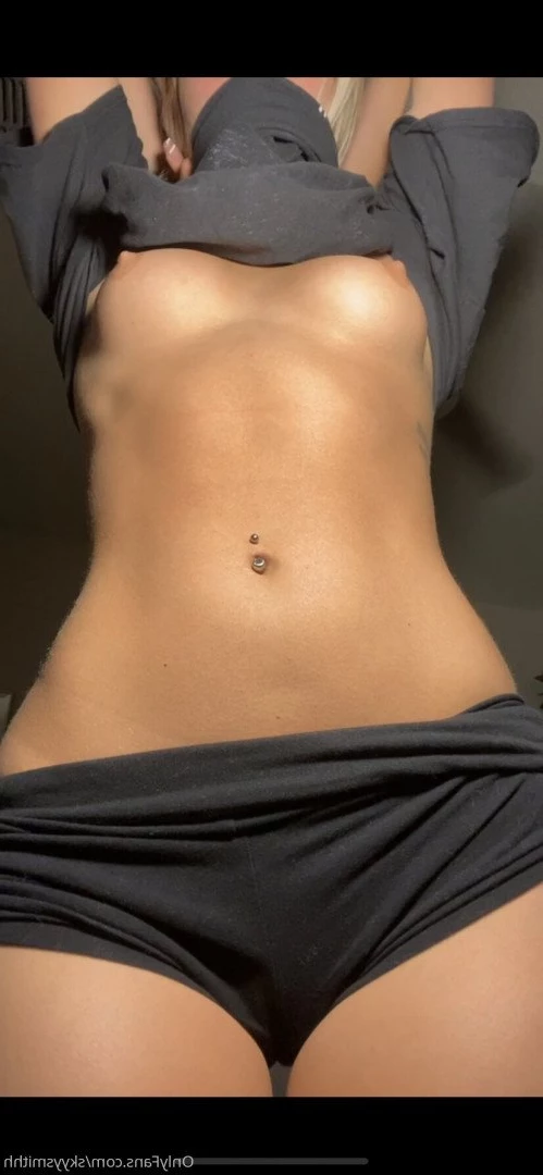 Sky [ skyysmithh ] Onlyfans leaked photo 2788761 on Hotleaks.tv