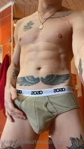 2672948