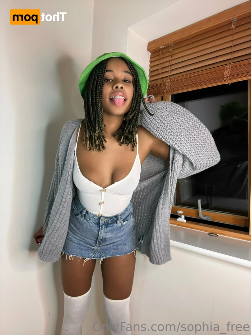 Sophia 😍 ✨ [ sophia_free ] Onlyfans leaked photo 10873057 on Hotleaks.tv