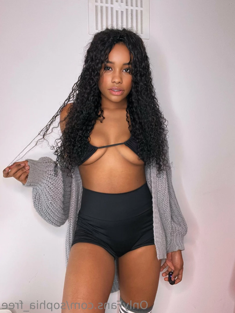 Sophia 😍 ✨ [ sophia_free ] Onlyfans leaked photo 15801623 on Hotleaks.tv