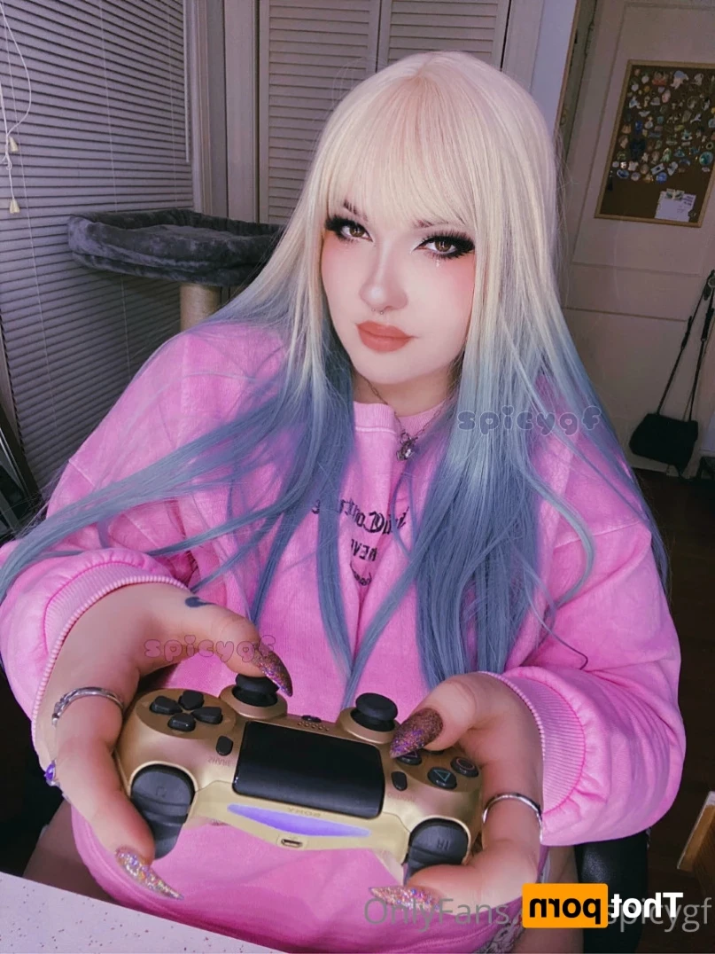 𝔭𝔢𝔱𝔞𝔩 [ spicygf ] Onlyfans leaked photo 13290027 on Hotleaks.tv