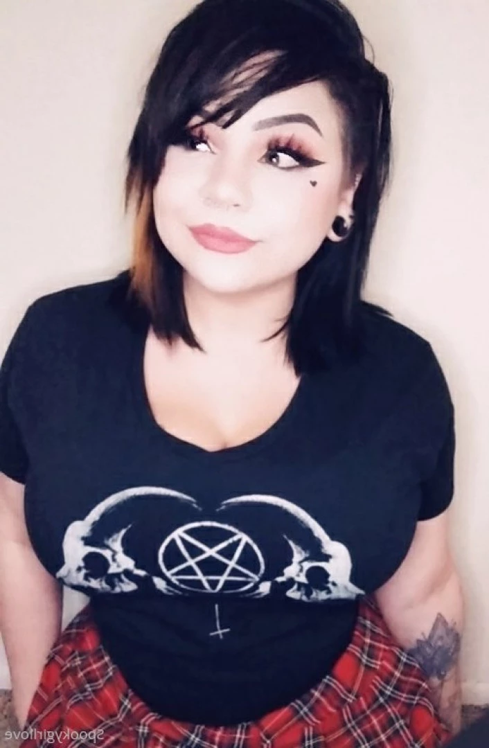 Spooky Carli [ spookygirllove ] Onlyfans leaked photo 7667161 on Hotleaks.tv
