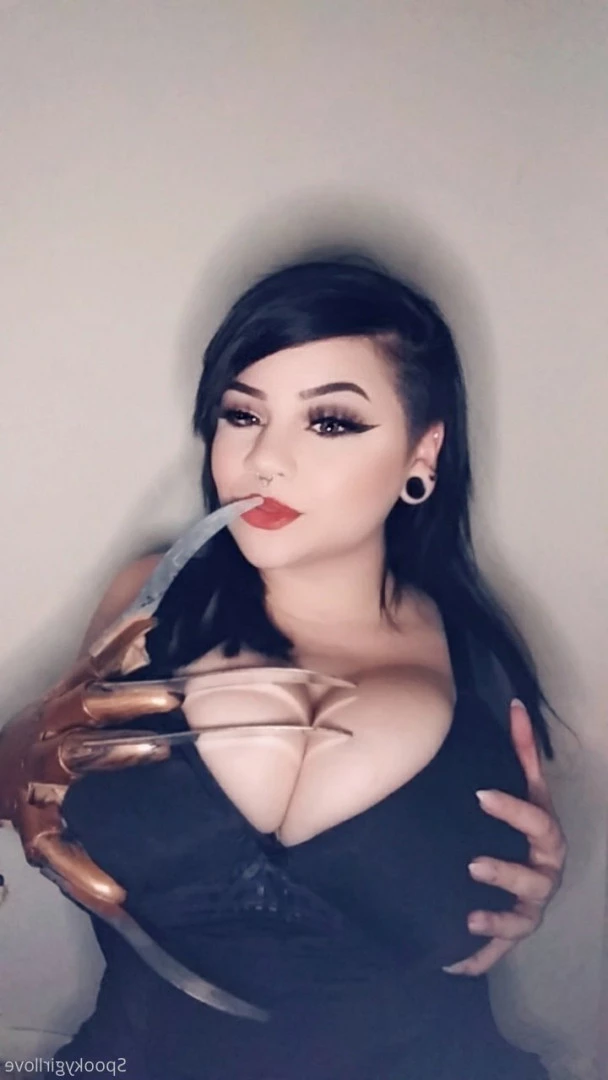 Spooky Carli [ spookygirllove ] Onlyfans leaked photo 7667310 on Hotleaks.tv
