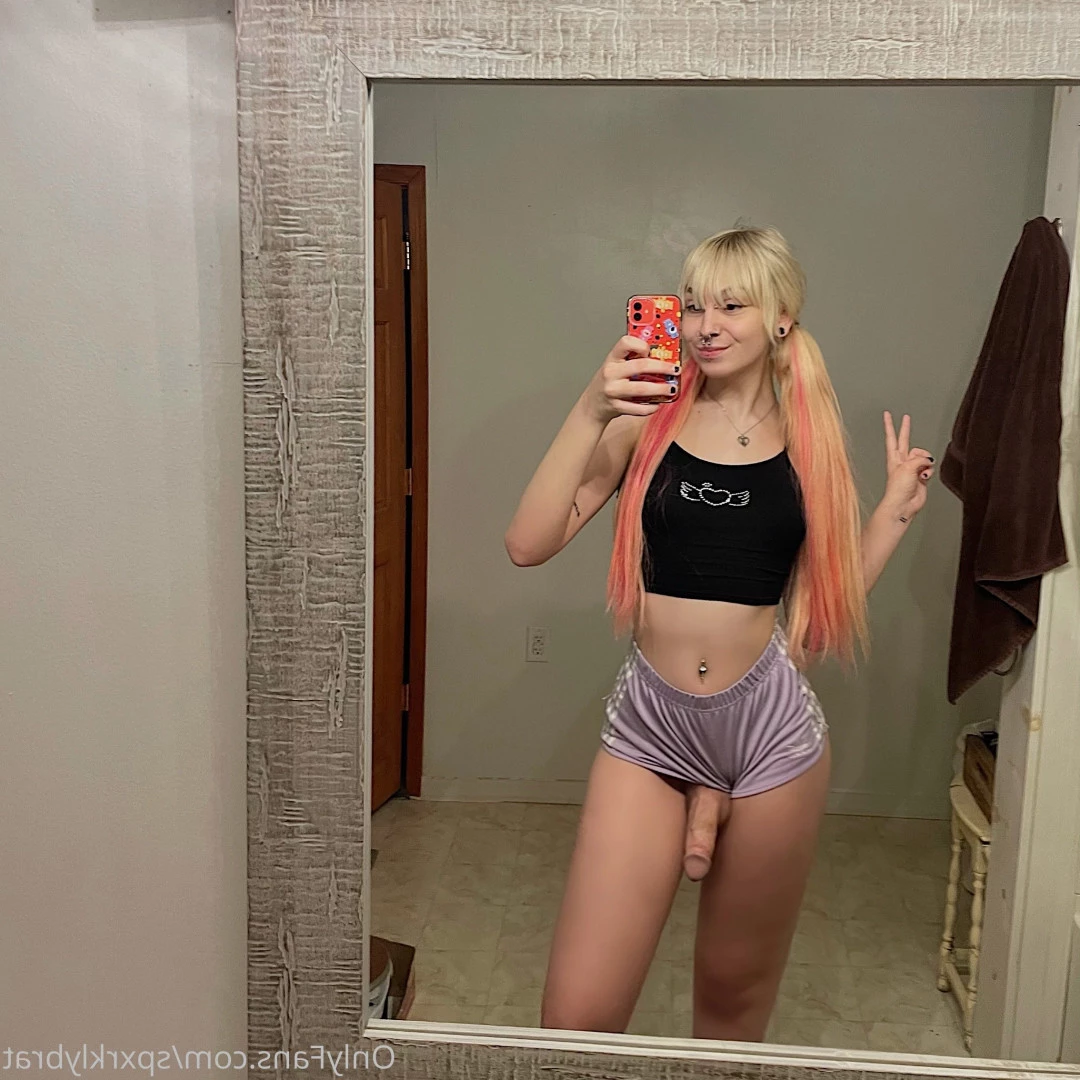 aurora! &lt;3 [ spxrklybrat ] Onlyfans leaked photo 10262692 on Hotleaks.tv