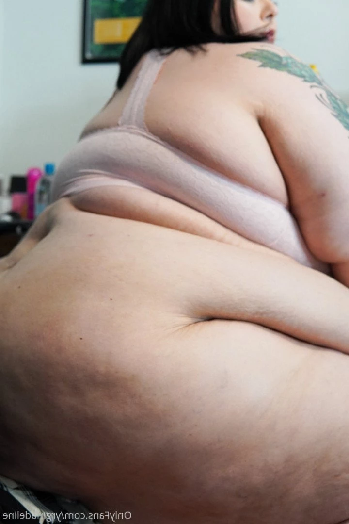 𝖆 𝖉 𝖊 𝖑 𝖎 𝖓 𝖊 [ ssbbwadeline ] Onlyfans leaked photo 2708140 on Hotleaks.tv