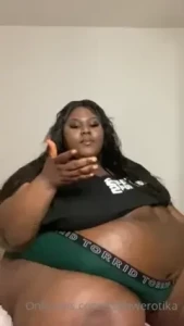 4937924