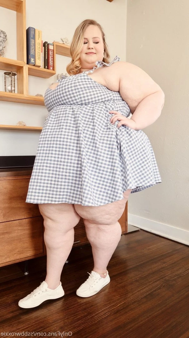 Supersized Roxxie [ ssbbwroxxie ] Onlyfans leaked photo 2711203 on Hotleaks.tv