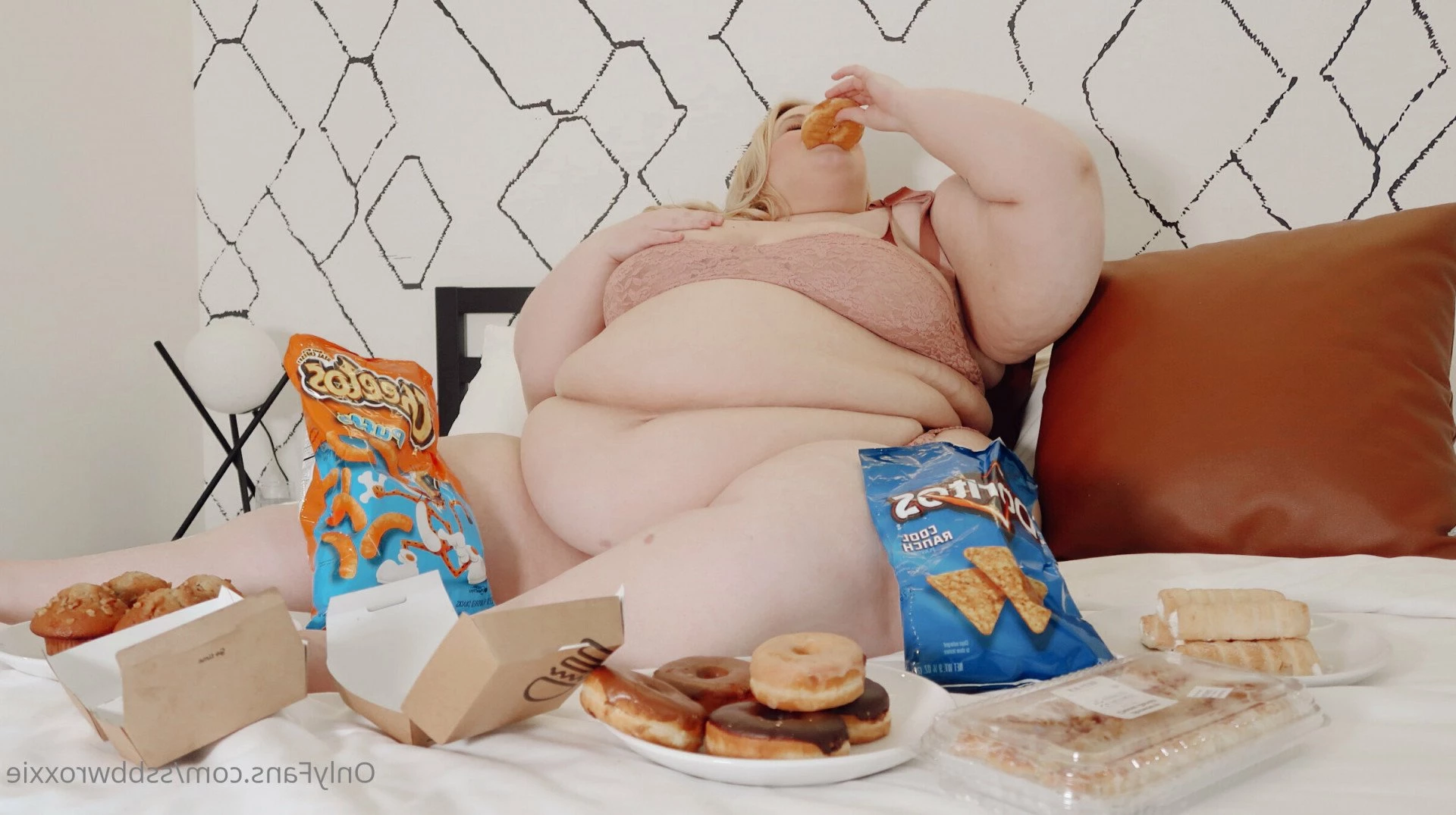 Supersized Roxxie [ ssbbwroxxie ] Onlyfans leaked photo 2711489 on Hotleaks.tv