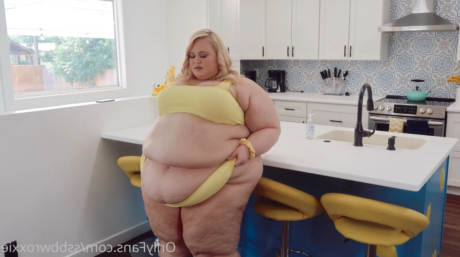 Supersized Roxxie [ ssbbwroxxie ] Onlyfans leaked photo 2712031 on Hotleaks.tv