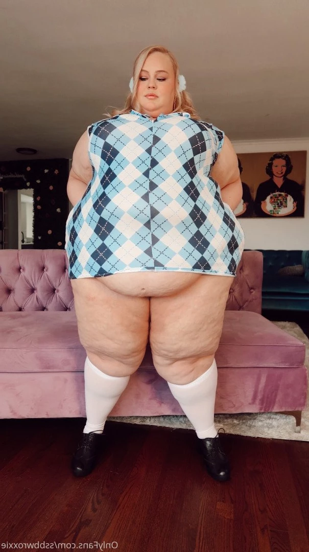 Supersized Roxxie [ ssbbwroxxie ] Onlyfans leaked photo 2712416 on Hotleaks.tv