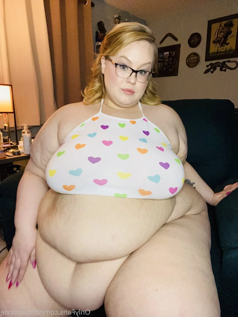 Supersized Roxxie [ ssbbwroxxie ] Onlyfans leaked photo 2713532 on Hotleaks.tv