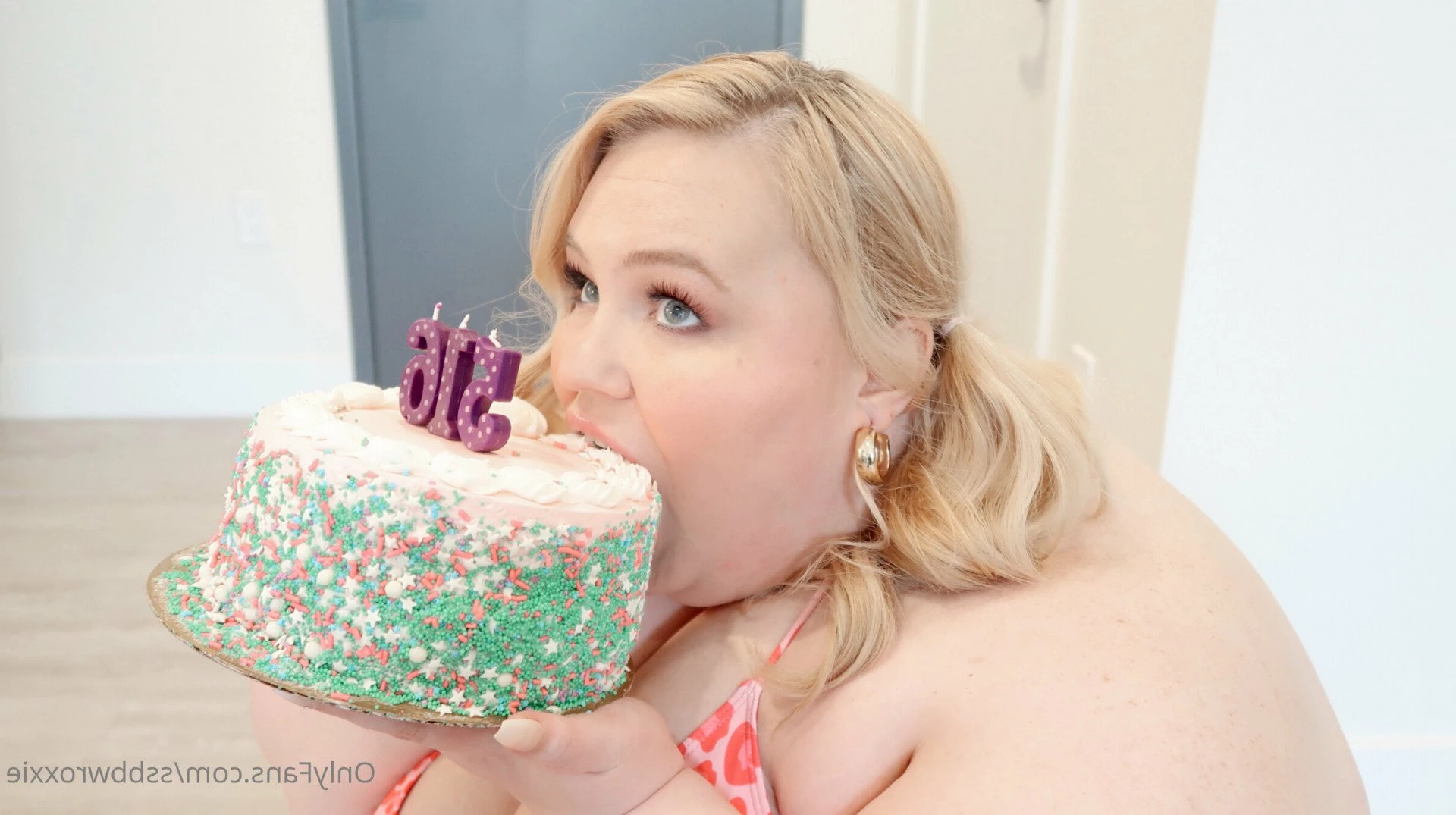 Supersized Roxxie [ ssbbwroxxie ] Onlyfans leaked photo 2713576 on Hotleaks.tv