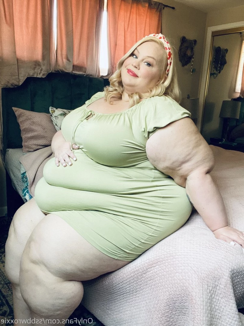 Supersized Roxxie [ ssbbwroxxie ] Onlyfans leaked photo 2714294 on Hotleaks.tv