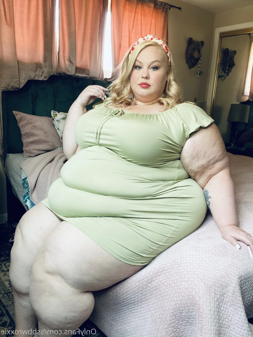 Supersized Roxxie [ ssbbwroxxie ] Onlyfans leaked photo 2715118 on Hotleaks.tv