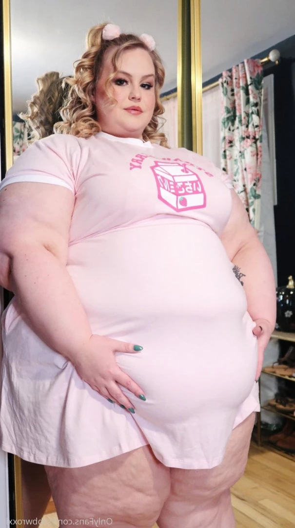Supersized Roxxie [ ssbbwroxxie ] Onlyfans leaked photo 2715649 on Hotleaks.tv