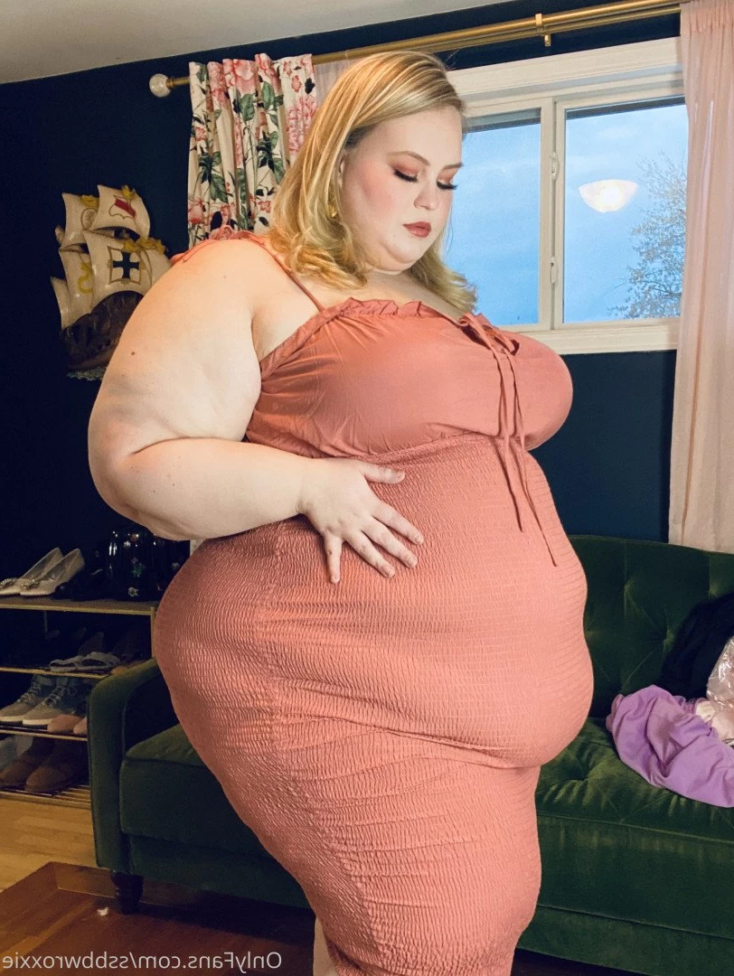 Supersized Roxxie [ ssbbwroxxie ] Onlyfans leaked photo 2718079 on Hotleaks.tv