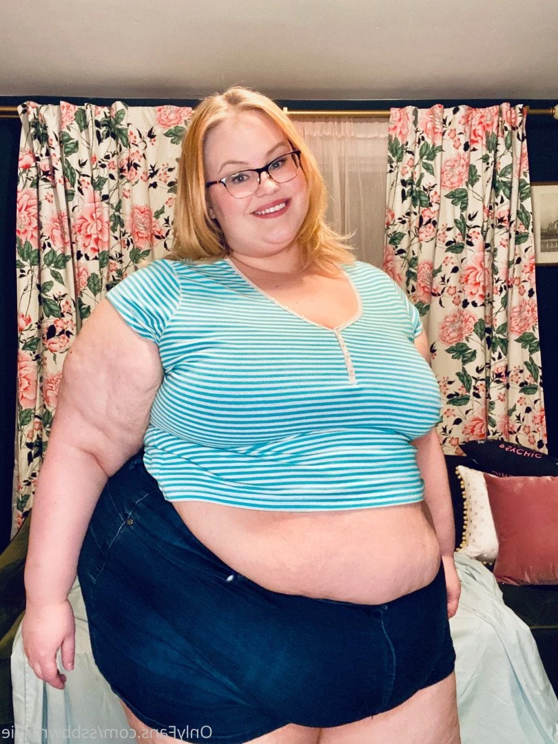 Supersized Roxxie [ ssbbwroxxie ] Onlyfans leaked photo 2718398 on Hotleaks.tv