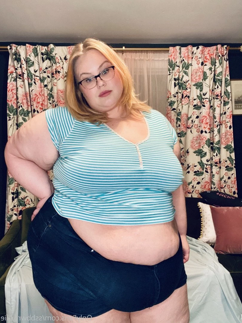 Supersized Roxxie [ ssbbwroxxie ] Onlyfans leaked photo 2719856 on Hotleaks.tv