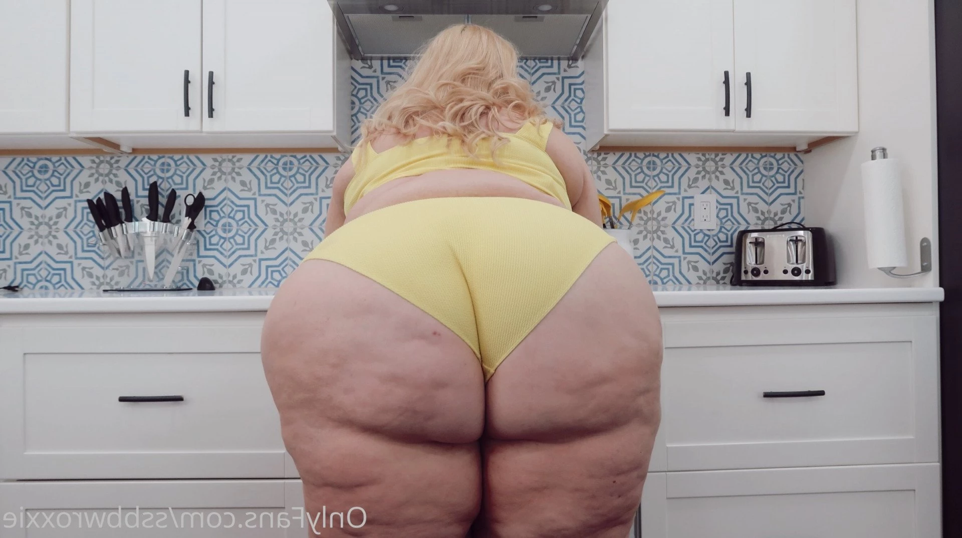 Supersized Roxxie [ ssbbwroxxie ] Onlyfans leaked photo 2720196 on Hotleaks.tv