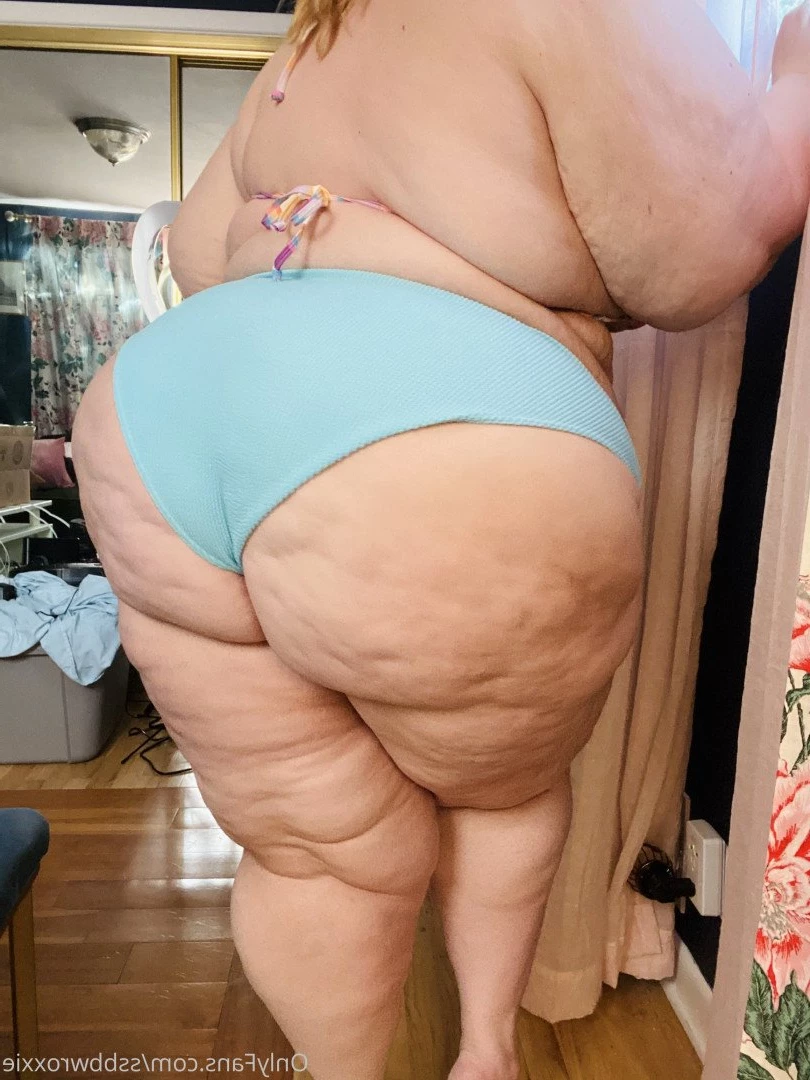 Supersized Roxxie [ ssbbwroxxie ] Onlyfans leaked photo 2720237 on Hotleaks.tv