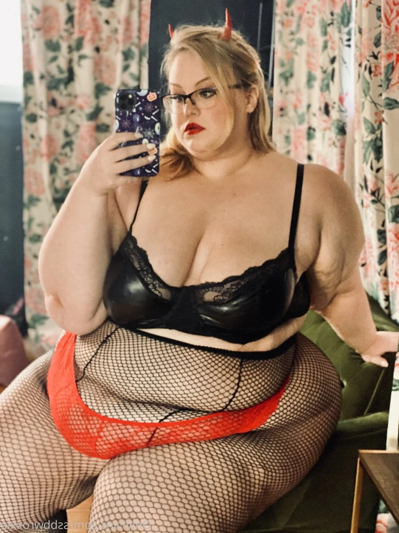 Supersized Roxxie [ ssbbwroxxie ] Onlyfans leaked photo 2721686 on Hotleaks.tv
