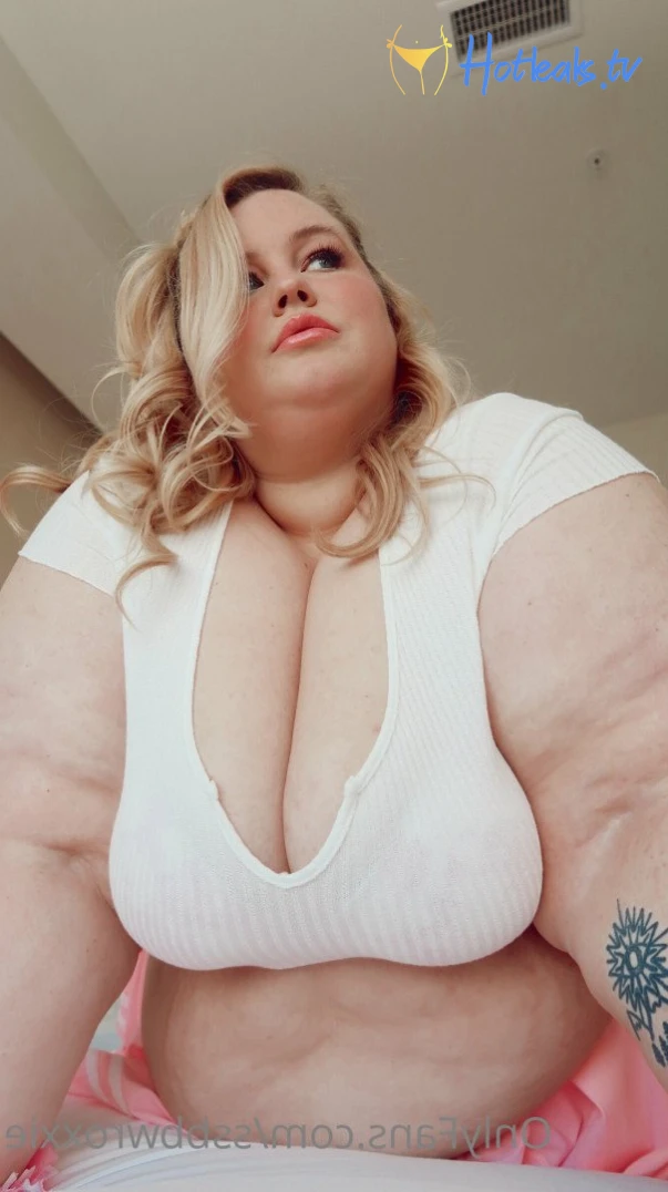 Supersized Roxxie [ ssbbwroxxie ] Onlyfans leaked photo 2722642 on Hotleaks.tv