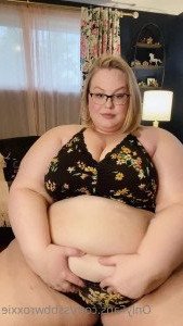 Supersized Roxxie [ ssbbwroxxie ] Onlyfans leaked video 4591365 on Hotleaks.tv