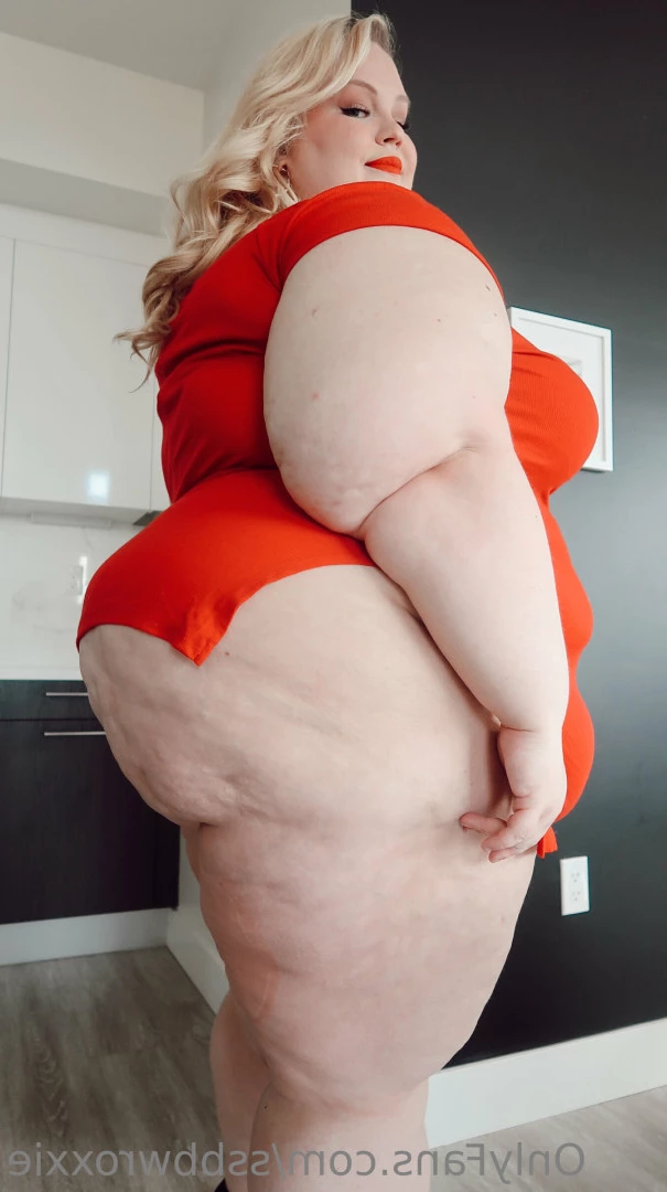 Supersized Roxxie [ ssbbwroxxie ] Onlyfans leaked photo 5729187 on Hotleaks.tv