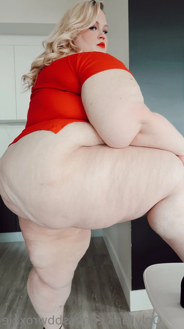 Supersized Roxxie [ ssbbwroxxie ] Onlyfans leaked photo 5729866 on Hotleaks.tv