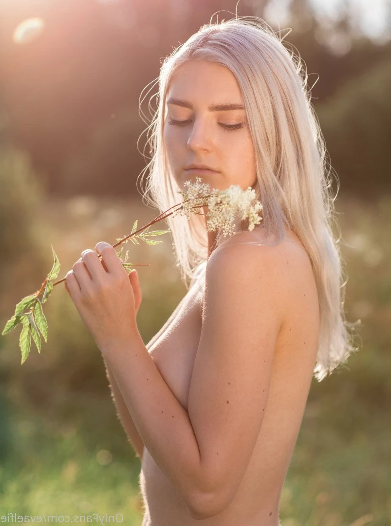 Eva Elfie [ evaelfie ] Onlyfans leaked photo 372193 on Hotleaks.tv