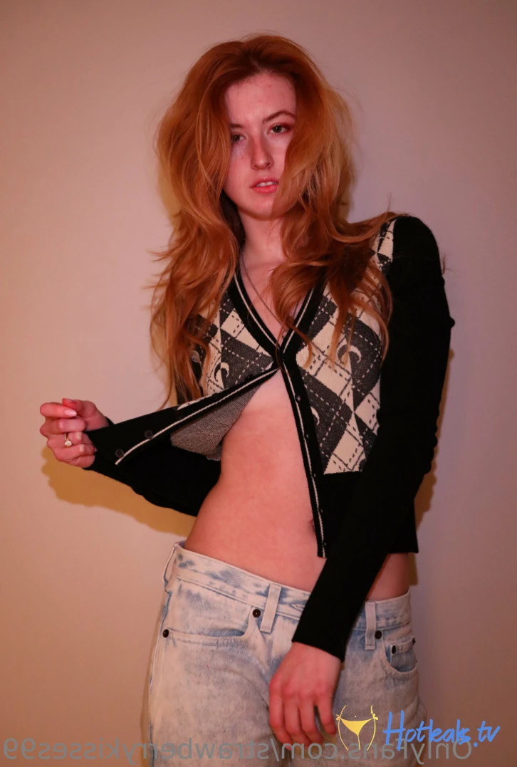 Strawberry Kisses [ strawberrykisses99 ] Onlyfans leaked photo 13624671 on Hotleaks.tv