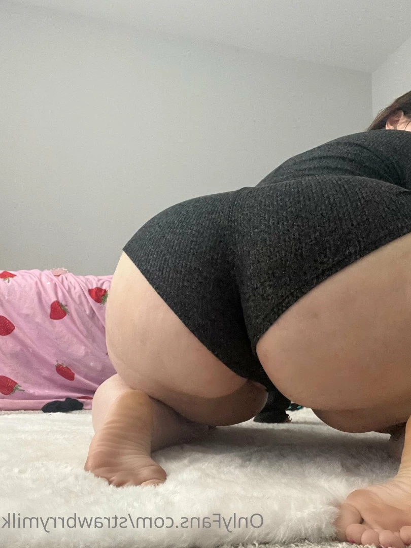 🍓🥛 [ strawbrrymilk ] Onlyfans leaked photo 2679502 on Hotleaks.tv