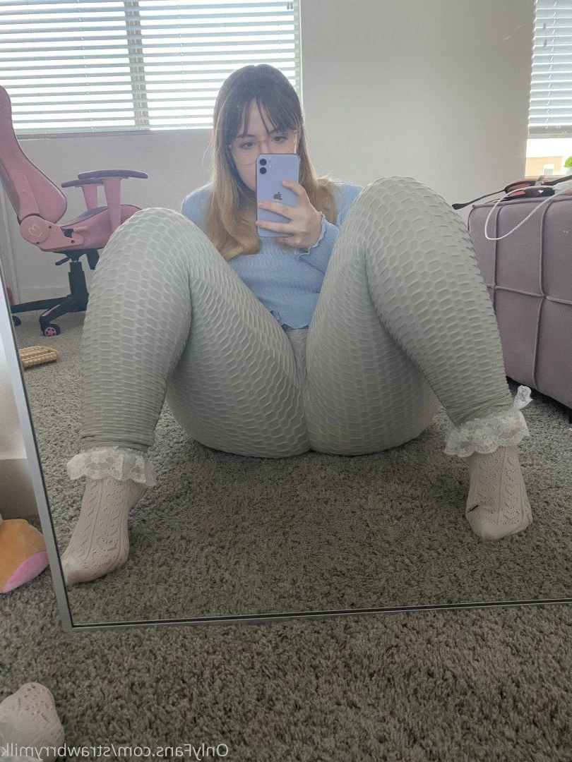 🍓🥛 [ strawbrrymilk ] Onlyfans leaked photo 2679697 on Hotleaks.tv