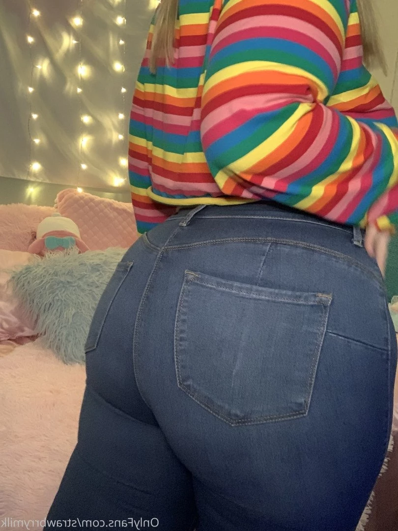 🍓🥛 [ strawbrrymilk ] Onlyfans leaked photo 2680798 on Hotleaks.tv