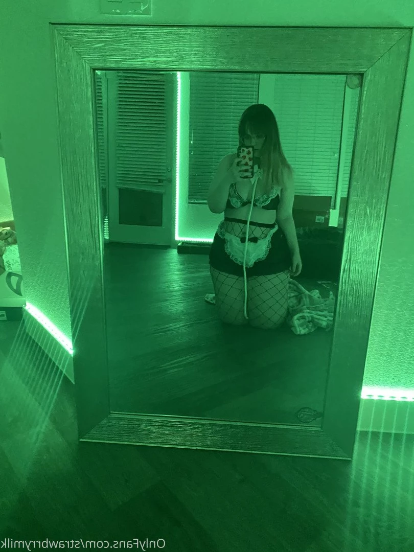 🍓🥛 [ strawbrrymilk ] Onlyfans leaked photo 2680925 on Hotleaks.tv
